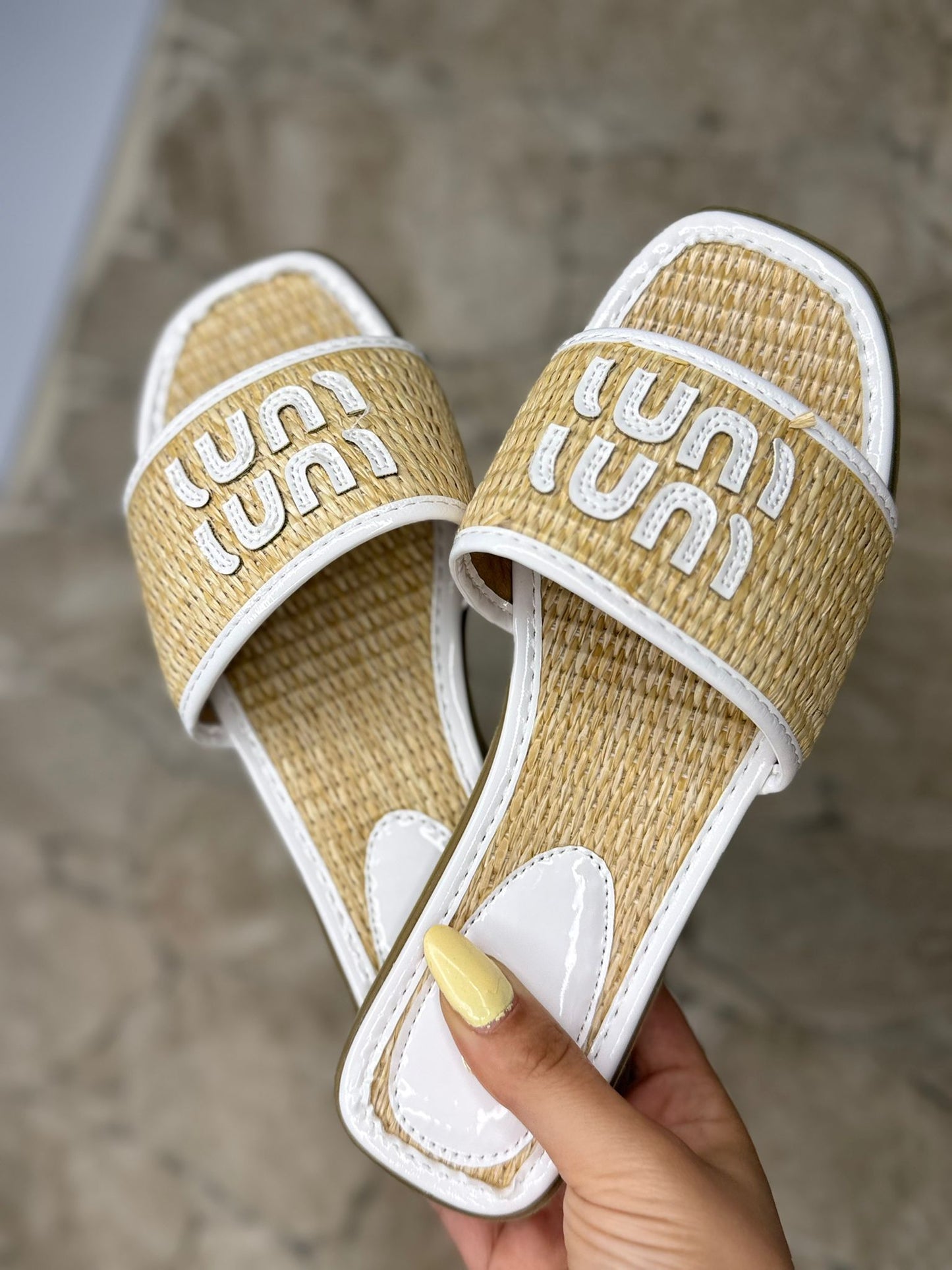 Ciabatte Mood Miu Miu ( Bianco )